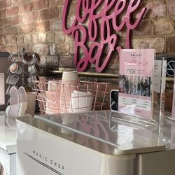 24Luxe Beauty Bar