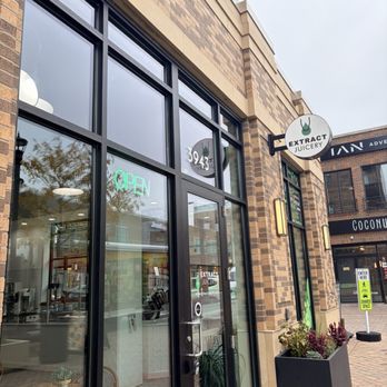 Extract Juicery - Outside - Juice Bars & Smoothies Near Me - Edina, Minnesota