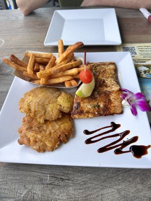 La Playa Grill by null