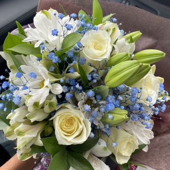 Tony's Fresh Market - Prom bouquet - Grocery Near Me - Prospect Heights, Illinois Tony's Fresh Market - Prom bouquet - Grocery Near Me - Prospect Heights, Illinois