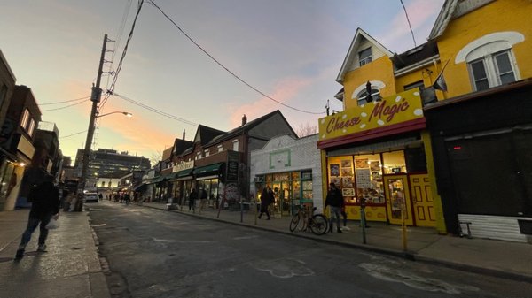 Kensington Market by null