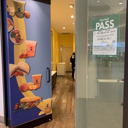 Sam's Juices - Sam's Juices is located in the Scarborough Town Centre - Entrance