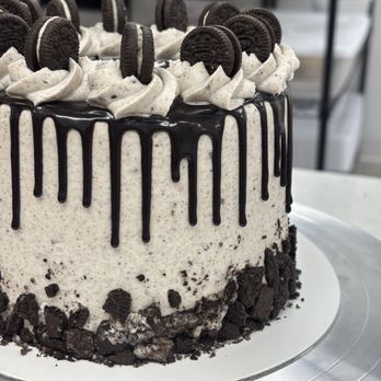Besties Bakeshop - Custom cakes available with 3 day's notice! - Bakeries Near Me - Tempe, Arizona Besties Bakeshop - Custom cakes available with 3 day's notice! - Bakeries Near Me - Tempe, Arizona