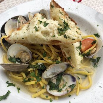 Catch - Linguine with clams - Seafood Near Me - Carmel, California Catch - Linguine with clams - Seafood Near Me - Carmel, California