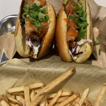 Buffalo Wild Wings - Buffalo Bird Dawgs with Fries - Chicken Wings Near Me - Portage, Indiana