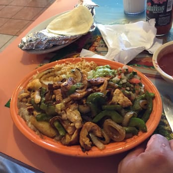 Cocina Azteca - Chicken fajita lunch - Mexican Near Me - Mount Laurel, New Jersey