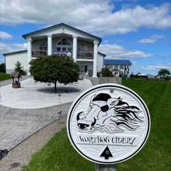 Worthog Cidery - Outside