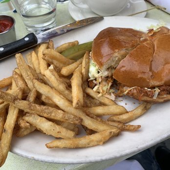 Lumberyard - Pulled pork sandwich - New American Near Me - Laguna Beach, California Lumberyard - Pulled pork sandwich - New American Near Me - Laguna Beach, California