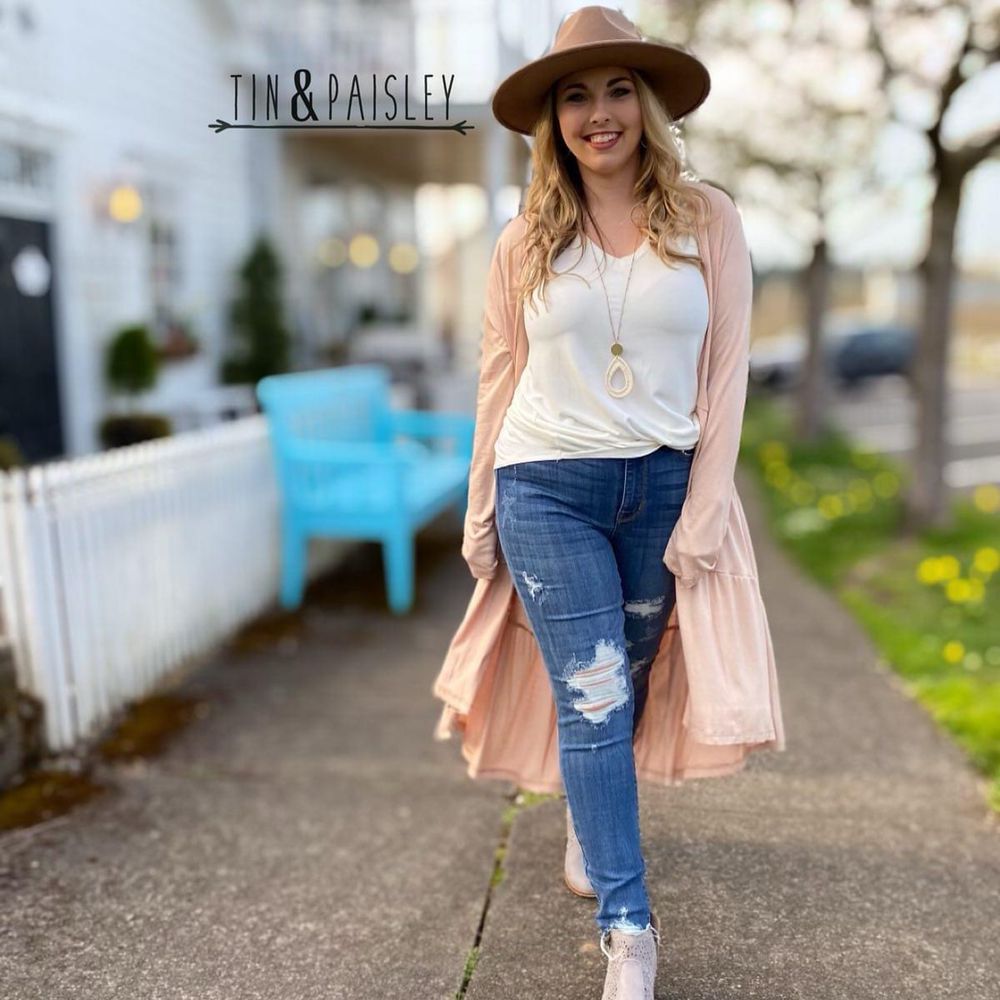 Tin & Paisley Boutique Logo