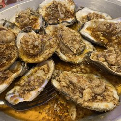 The Tangy Crab - Steamed Oysters