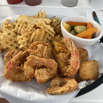 Dockside Dave's - Shrimp & Scallop combo - Seafood Near Me - Madeira Beach, Florida