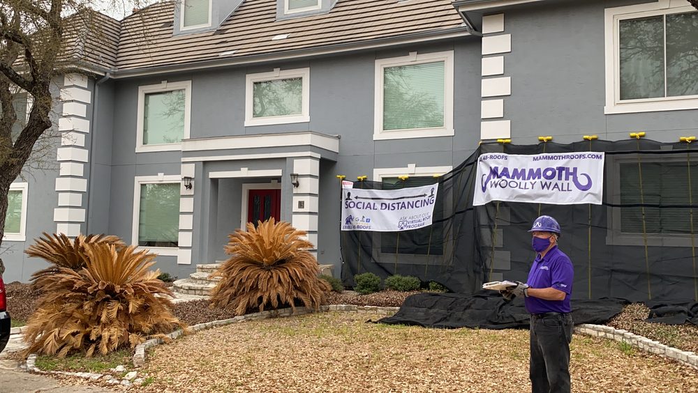 Slide of Mammoth Contracting - Round Rock