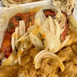 Royal India Express - Tandoori Chicken and Chicken Korma Combo with a very Hard Garlic Naan