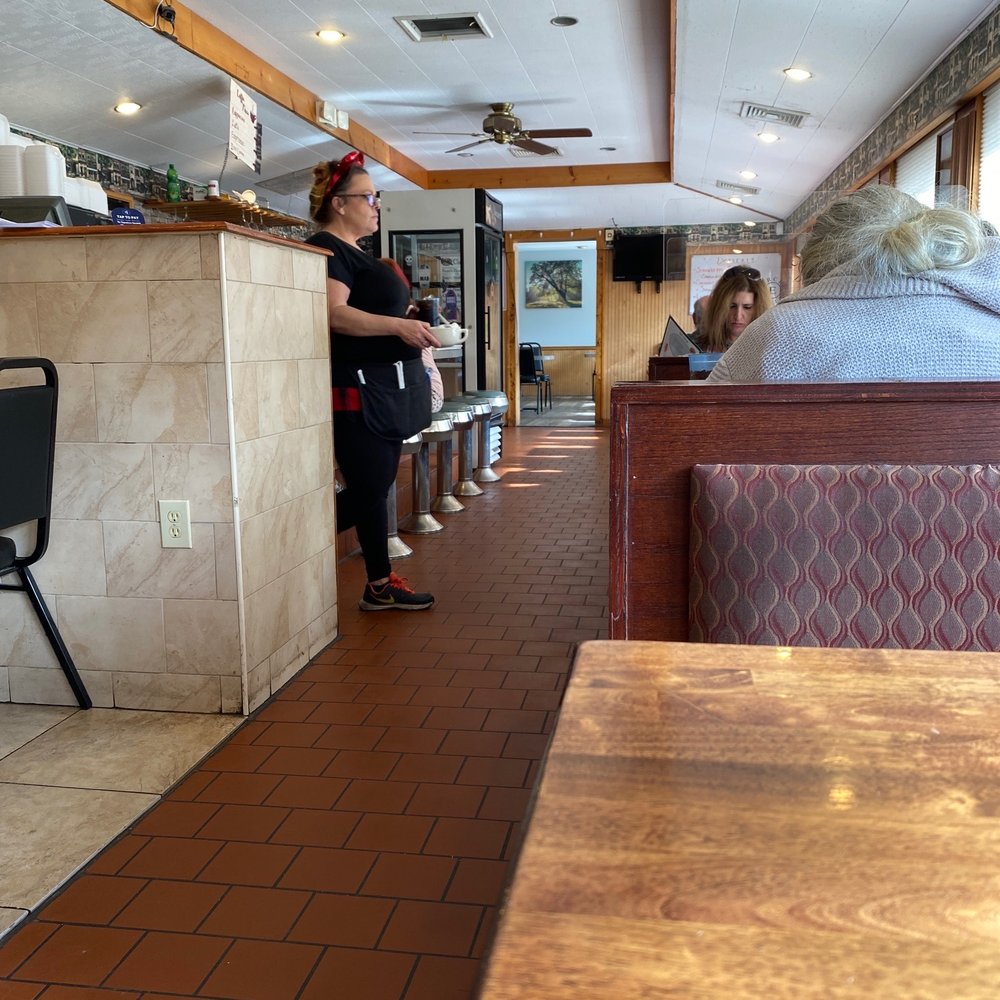 Circle E Diner - Nice and clean. A few counter seats next to a dessert case. Lots of good looking pies! - Diners Near Me - Hancock, New York