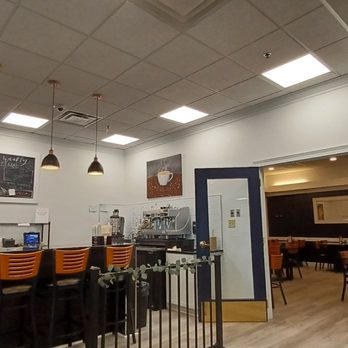 Le Peep Restaurant - the interior of the restaurant - Breakfast & Brunch Near Me - Indianapolis, Indiana Le Peep Restaurant - the interior of the restaurant - Breakfast & Brunch Near Me - Indianapolis, Indiana