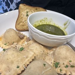 Gluten-free sausage and sage fried ravioli with pesto Gluten-free sausage and sage fried ravioli with pesto