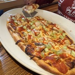Cuzzy's - Buffalo Chicken Flatbread