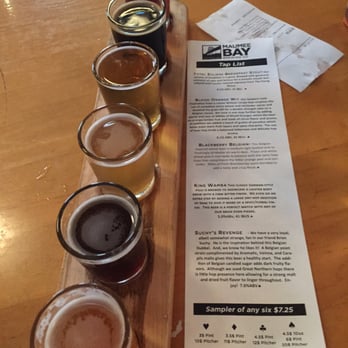 Maumee Bay Brewing - Flight of beer - Brewpubs Near Me - Toledo, Ohio Maumee Bay Brewing - Flight of beer - Brewpubs Near Me - Toledo, Ohio