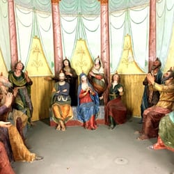Madonna del Sasso - Apostelgeschichte 2,3 Und es erschienen ihnen Zungen zerteilt, wie von Feuer; und er setzte sich auf einen jeden von ihnen ...