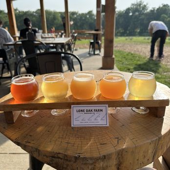 Lone Oak Farm Brewing Company - Beer flight - Breweries Near Me - Olney, Maryland Lone Oak Farm Brewing Company - Beer flight - Breweries Near Me - Olney, Maryland