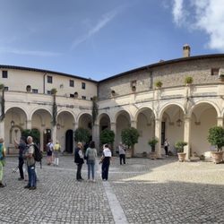 Villa d'Este - The inner courtyard by the entrance