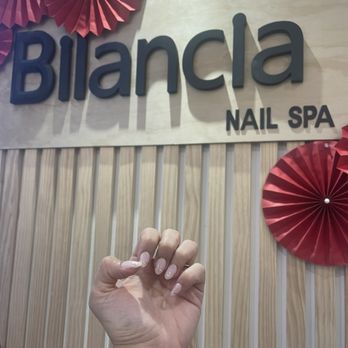 Bilancia Nail Spa - Nail Salons Near Me - Chicago, Illinois