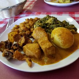 Veggie Pakora, Chick Peas, Palak Paneer, Chicken Tikka Masala