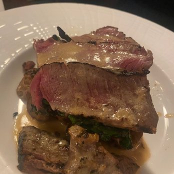Aura Restaurant & Bar - Steak that my boyfriend really enjoyed - Cocktail Bars Near Me - Hackensack, New Jersey
