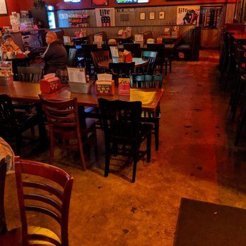 Jake's Sports Bar - See review to understand. Small crowd - Sports Bars Near Me - Houston, Texas