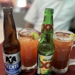 Mariscos Bahia de Ensenada - Micheladas
