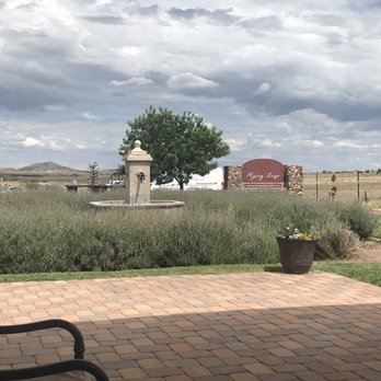 Flying Leap Vineyards - Wineries Near Me - Elgin, Arizona