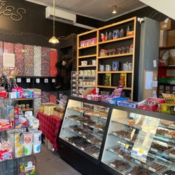 Sweeties Fine Chocolate & Confections - Chocolates and sundries.
