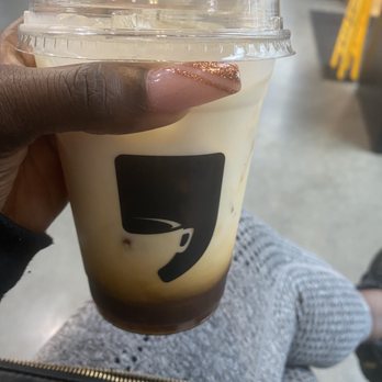 Cafe Comma - Lavender Coffee - Coffee & Tea Near Me - Atlanta, Georgia
