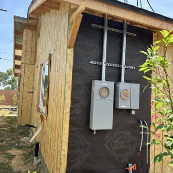 Hardwired Electric Services - New Construction 2 meter 400A service for the ADU and Main house - Electricians Near Me