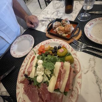 Carbonara - Italian Near Me - Arlington, Virginia Carbonara - Italian Near Me - Arlington, Virginia
