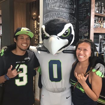 Agave & Vine - With BLITZ the Seahawk!!! - Cocktail Bars Near Me - Honolulu, Hawaii