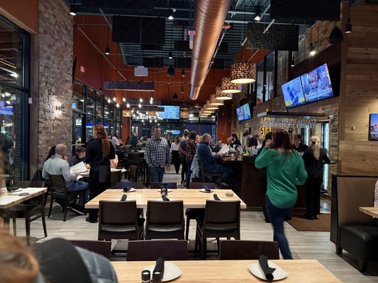 Sedona Taphouse And Brewery Newtown Square Photos