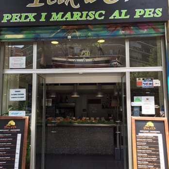 El Peix d'Or - Restaurant is located right on the corner - Seafood Near Me - Barcelona, B El Peix d'Or - Restaurant is located right on the corner - Seafood Near Me - Barcelona, B