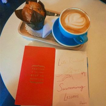 R Cafe & Tea Boutique - caramel latte & chocolate chip muffin - Coffee & Tea Near Me - New Rochelle, New York