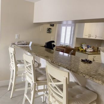 Sundial Beach Resort - Kitchen and bar area - Hotels Near Me - Sanibel, Florida Sundial Beach Resort - Kitchen and bar area - Hotels Near Me - Sanibel, Florida
