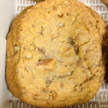 Michael's Cookie Jar - Toffee Pecan - Bakeries Near Me - Houston, Texas