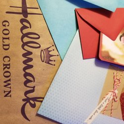 Lolly's Hallmark Shop