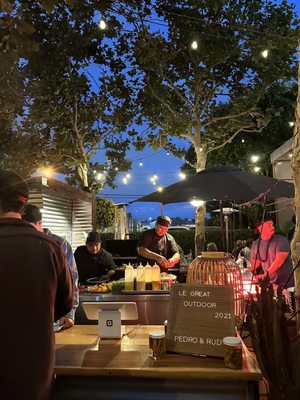Le Great Outdoor Restaurant by null