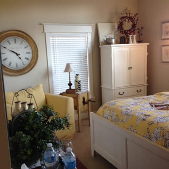 The Red Farm House - Beautiful "Larke" bedroom - Bed & Breakfast Near Me - Parker, Colorado