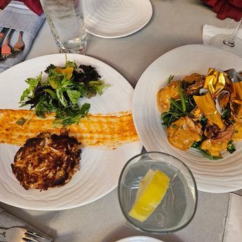 OU LA - Crab cake and Jerk lollipop chicken - Cocktail Bars Near Me - Carteret, New Jersey OU LA - Crab cake and Jerk lollipop chicken - Cocktail Bars Near Me - Carteret, New Jersey