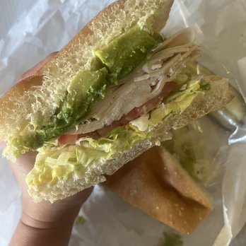 Berge's - Turkey and avocado - Delis Near Me - La Canada Flintridge, California