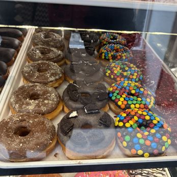 Randy’s Donuts - Donuts Near Me - New York, New York Randy’s Donuts - Donuts Near Me - New York, New York