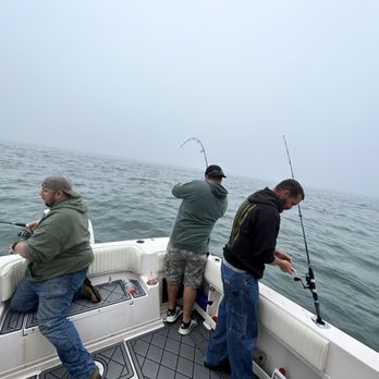On the Edge Charters - Bottom fishing Black Sea bass - Fishing Near Me
