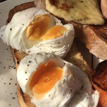 Brewmasters - Hard boiled poached eggs :-( - Cafes Near Me - Windsor, QLD
