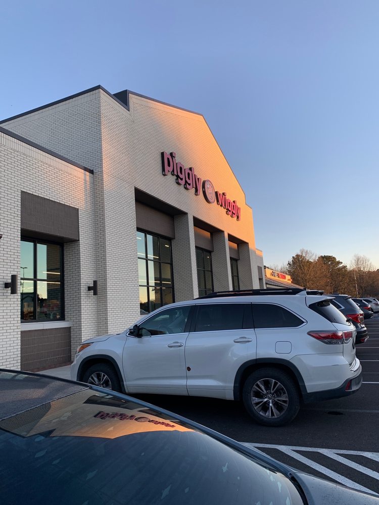 PIGGLY WIGGLY Updated July 2024 2148 Tyler Rd, Hoover, Alabama